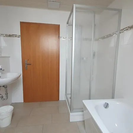 Appartement Zentrale Lage Parkplatz Kostenlos Grill Terrasse Fahrradraum Kromlau