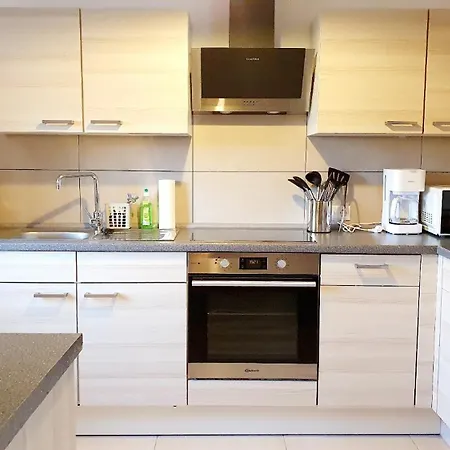 Zentrale Lage Parkplatz Kostenlos Grill Terrasse Fahrradraum *