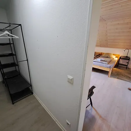 Apartment Zentrale Lage Parkplatz Kostenlos Grill Terrasse Fahrradraum